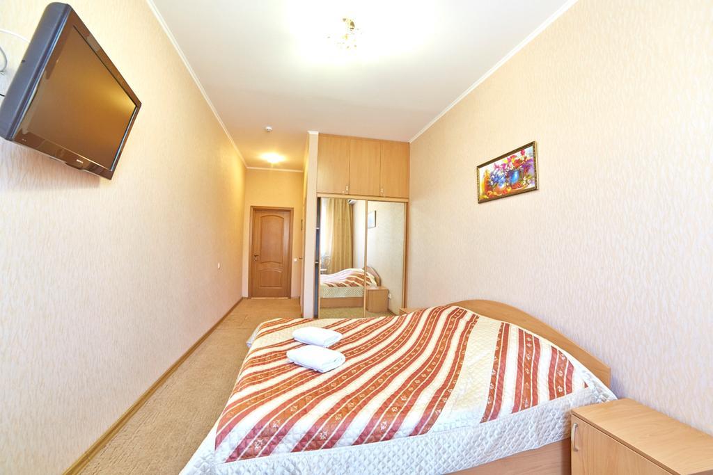 Delta Hotel Kiev Bagian luar foto